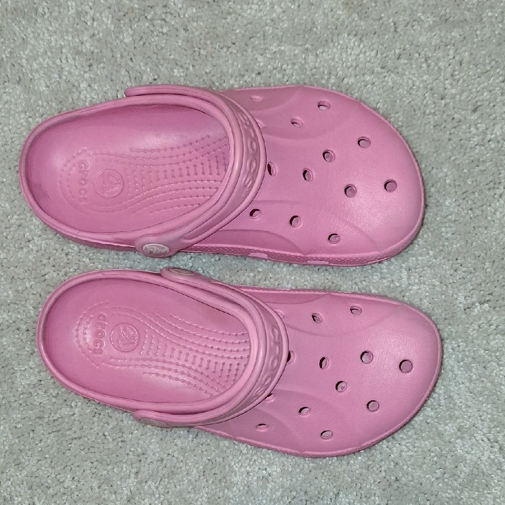 Crocs Classic Light Pink Clogs